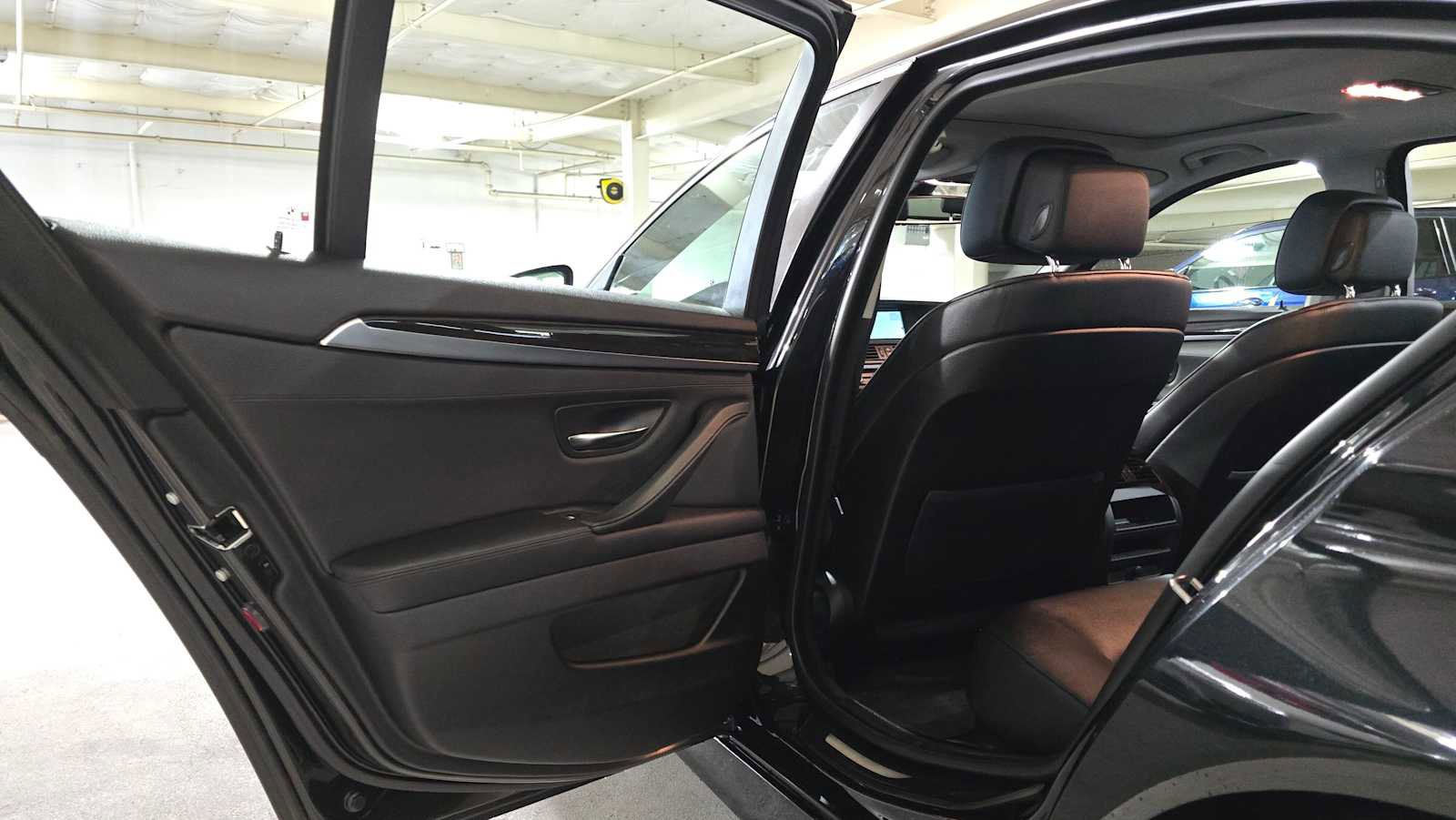 Used 2012 BMW 528i xDrive Sedan AWD/4WD image 15
