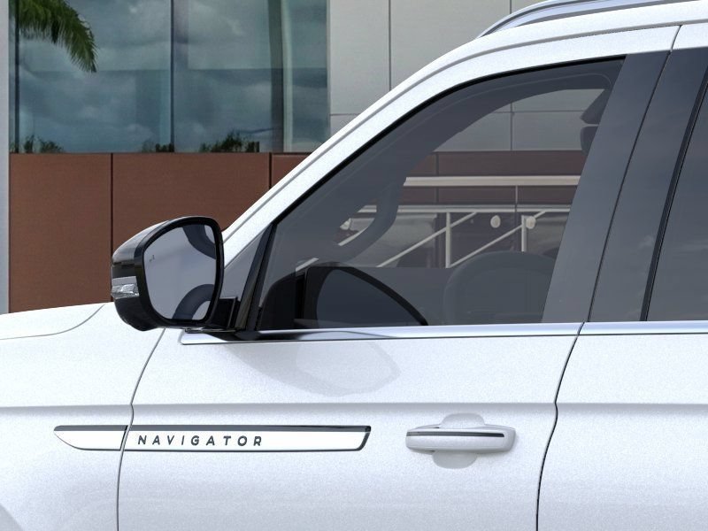 New 2026 Lincoln Navigator L Premier AWD/4WD image 47