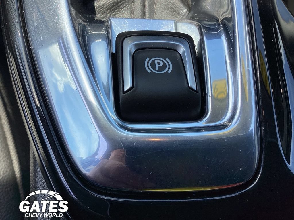 Used 2024 Chevrolet Trax LT w/ Driver Confidence Package FWD image 28