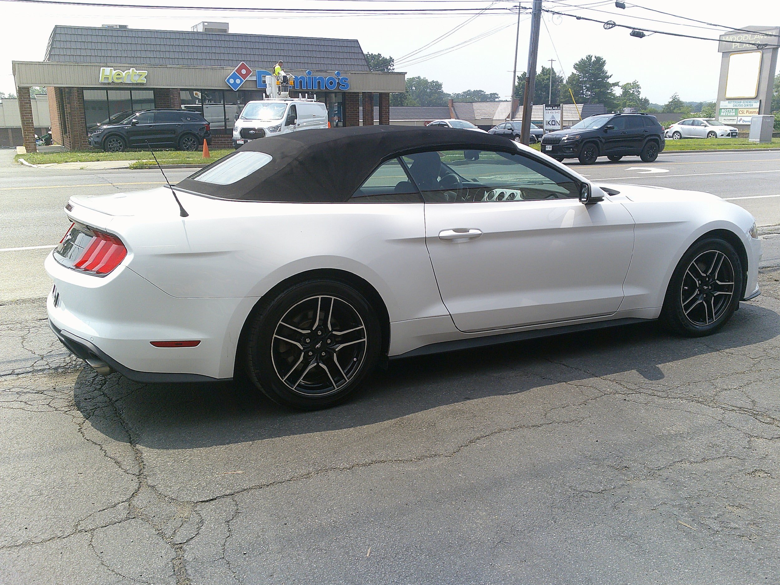 Used 2019 Ford Mustang Premium RWD image 13