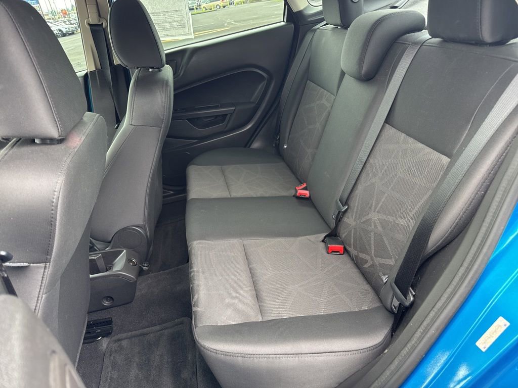Used 2013 Ford Fiesta SE image 11