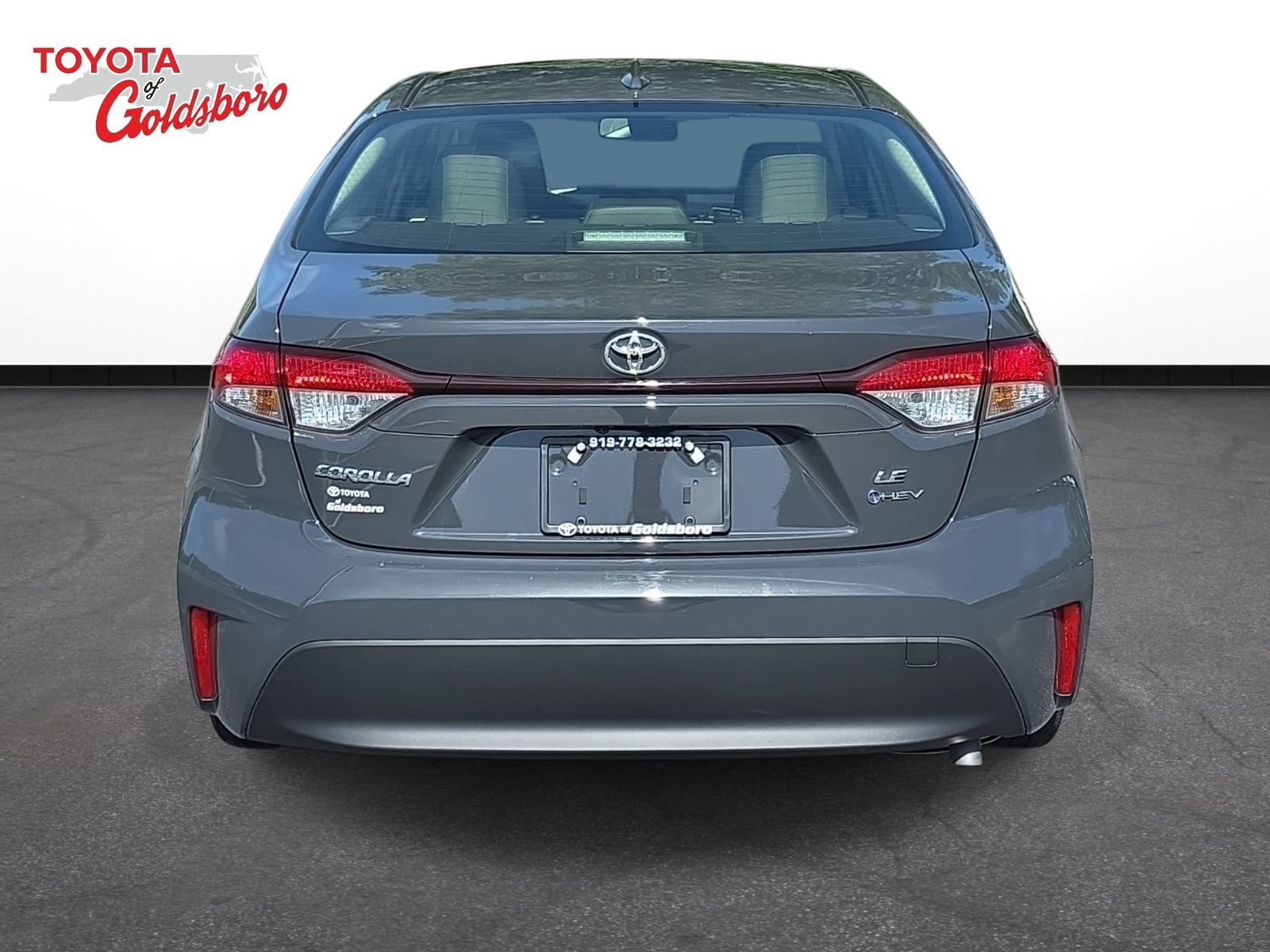Used 2026 Toyota Corolla LE FWD image 6
