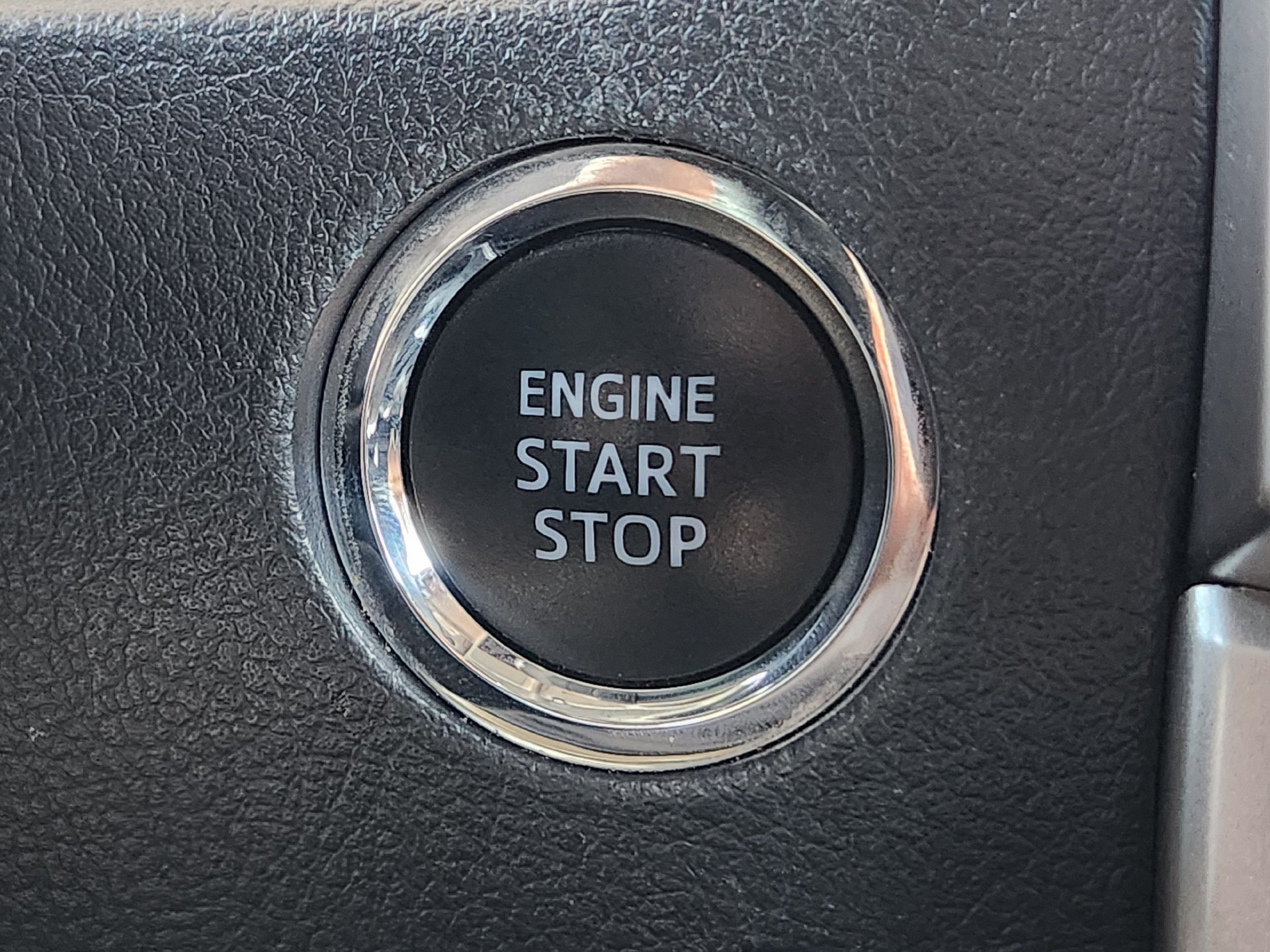 Used 2020 Toyota 4Runner SR5 Premium AWD/4WD image 21