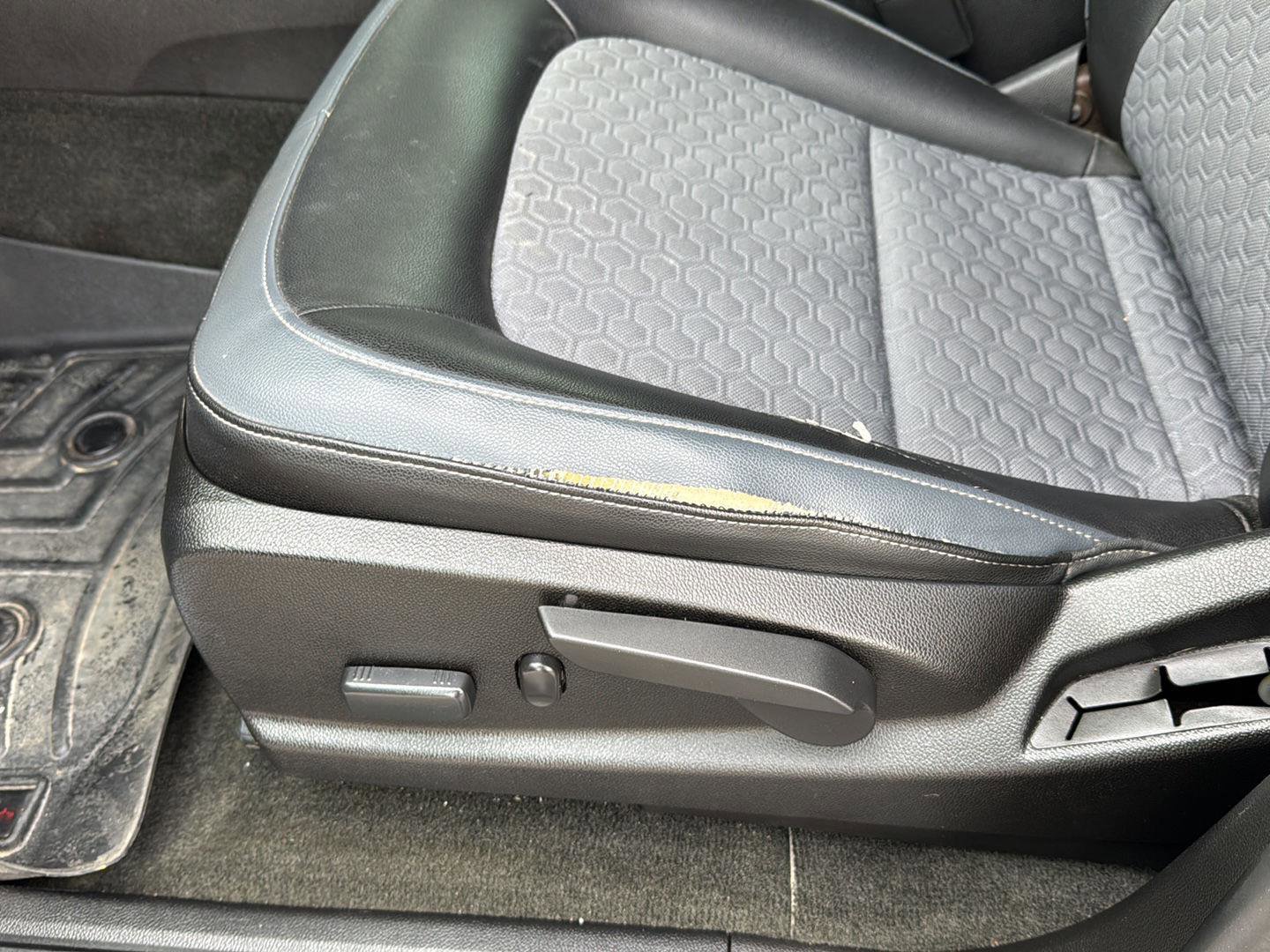 Used 2016 Chevrolet Colorado Z71 image 28