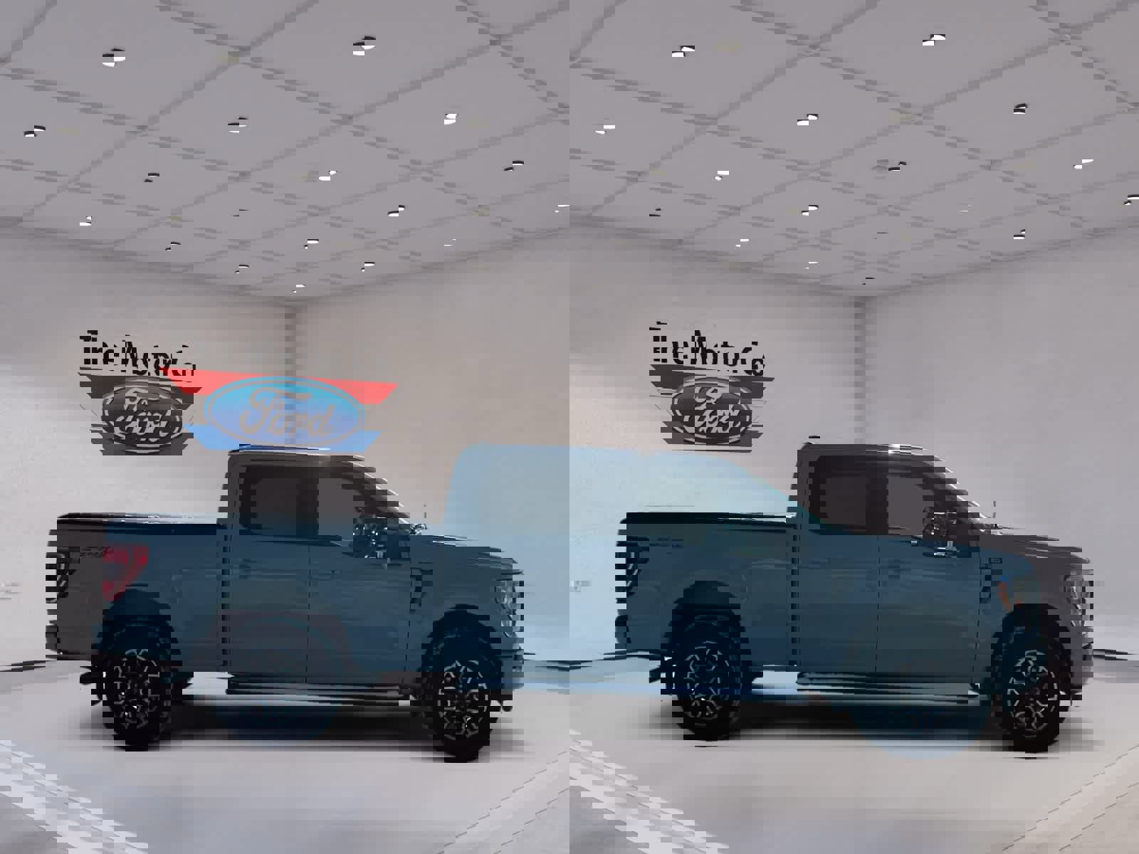 Certified 2023 Ford F150 XLT w/ Equipment Group 302A High image 4