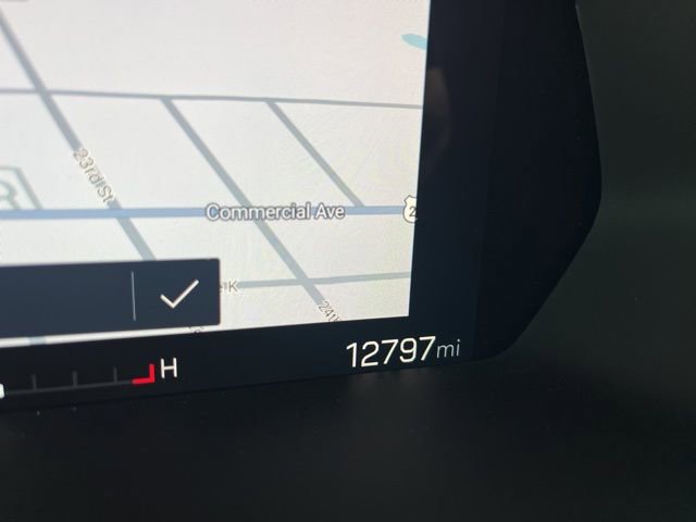 Used 2025 GMC Canyon AT4 w/ Off-Road Front Bumper Package image 22