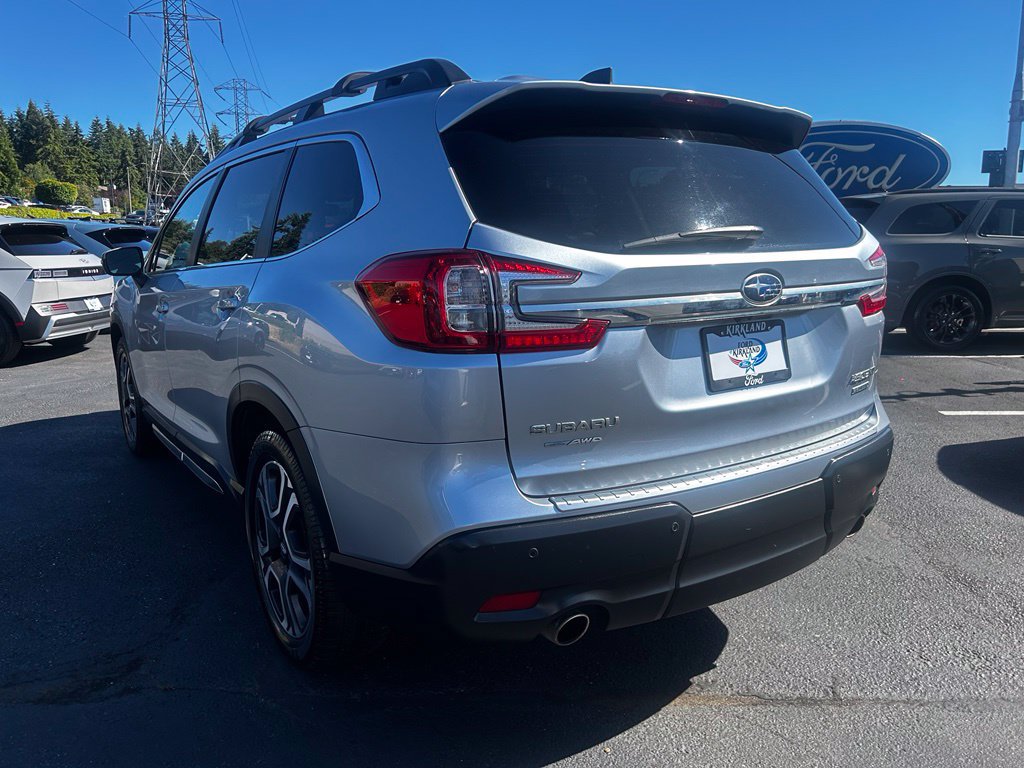 Used 2023 Subaru Ascent Limited AWD/4WD image 3