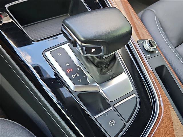 Used 2023 Audi A4 2.0T Premium w/ Convenience Package AWD/4WD image 17