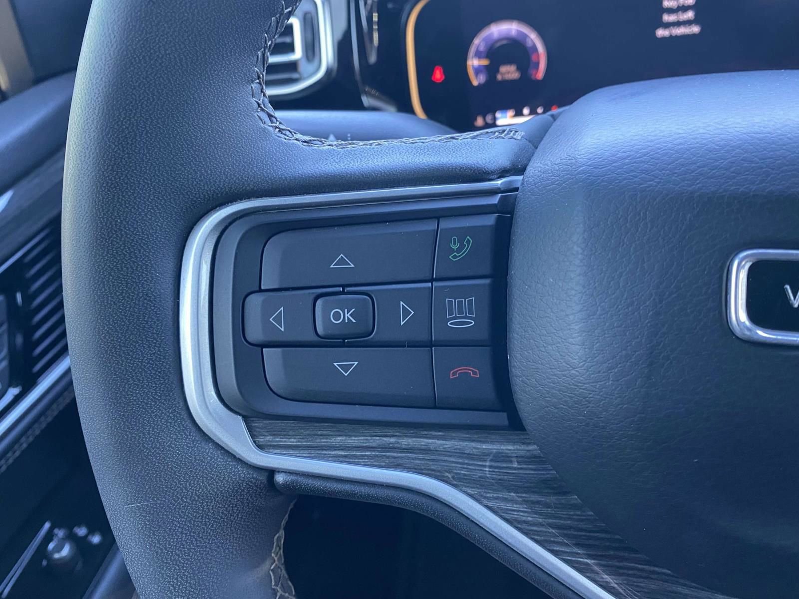 Used 2022 Jeep Wagoneer Series III w/ Premium Group I image 23