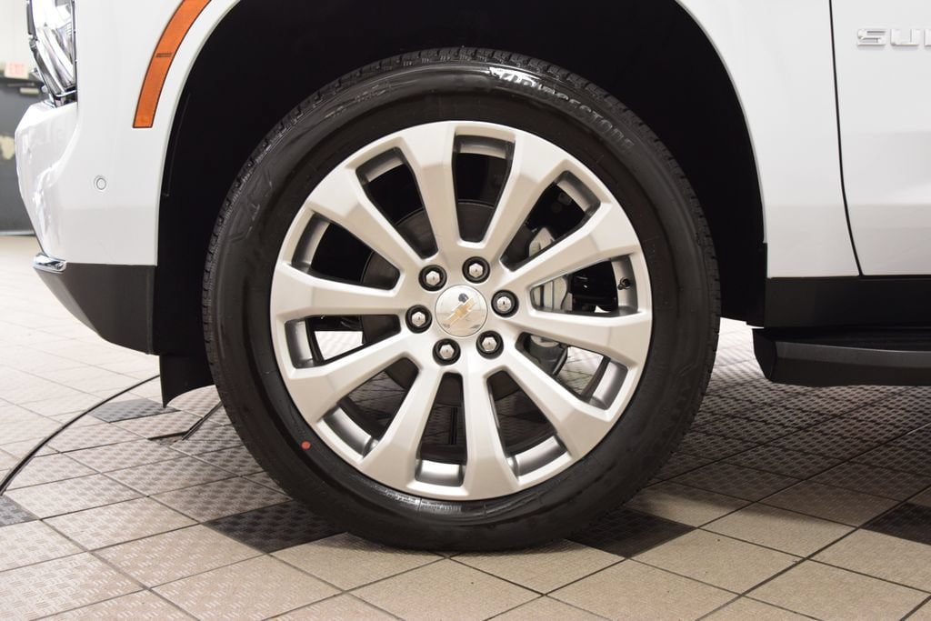 New 2026 Chevrolet Suburban Premier AWD/4WD image 29