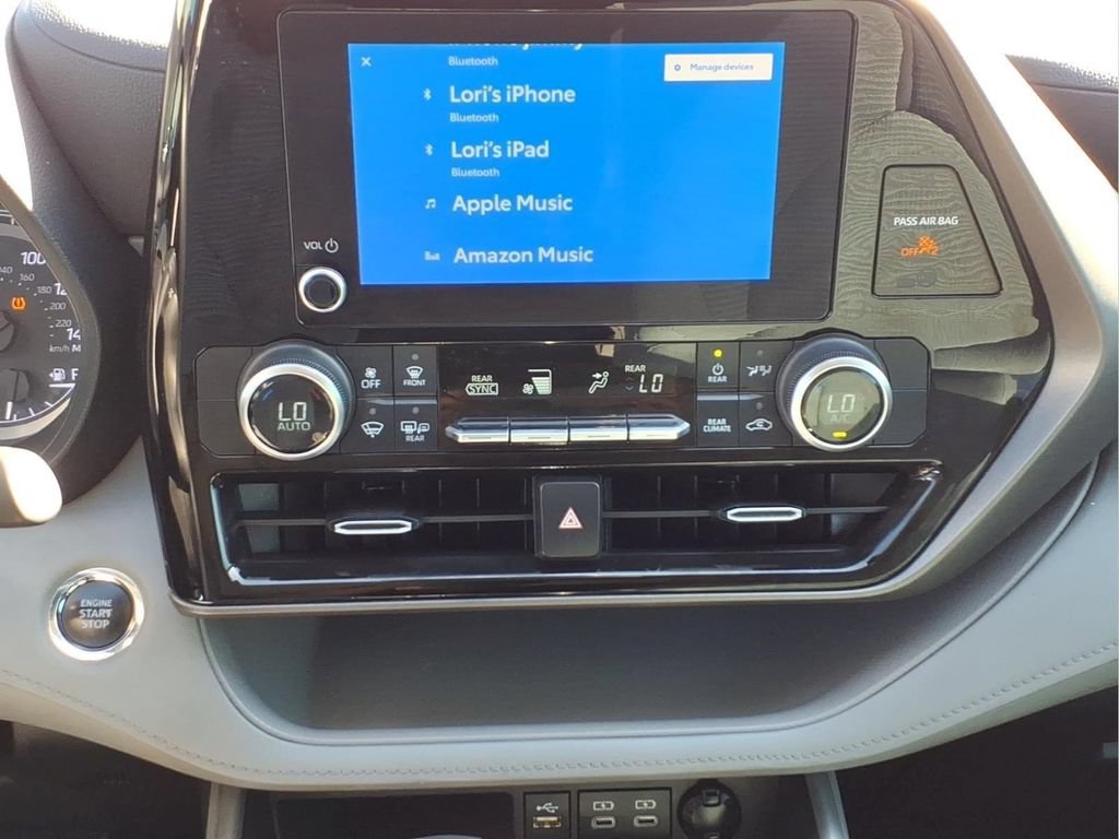 Used 2023 Toyota Highlander LE FWD image 16