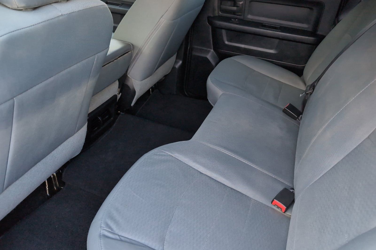 Used 2016 RAM 3500 Tradesman w/ Chrome Appearance Group image 12