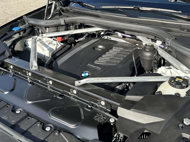 Used 2021 BMW X5 xDrive40i w/ Premium Package AWD/4WD image 15