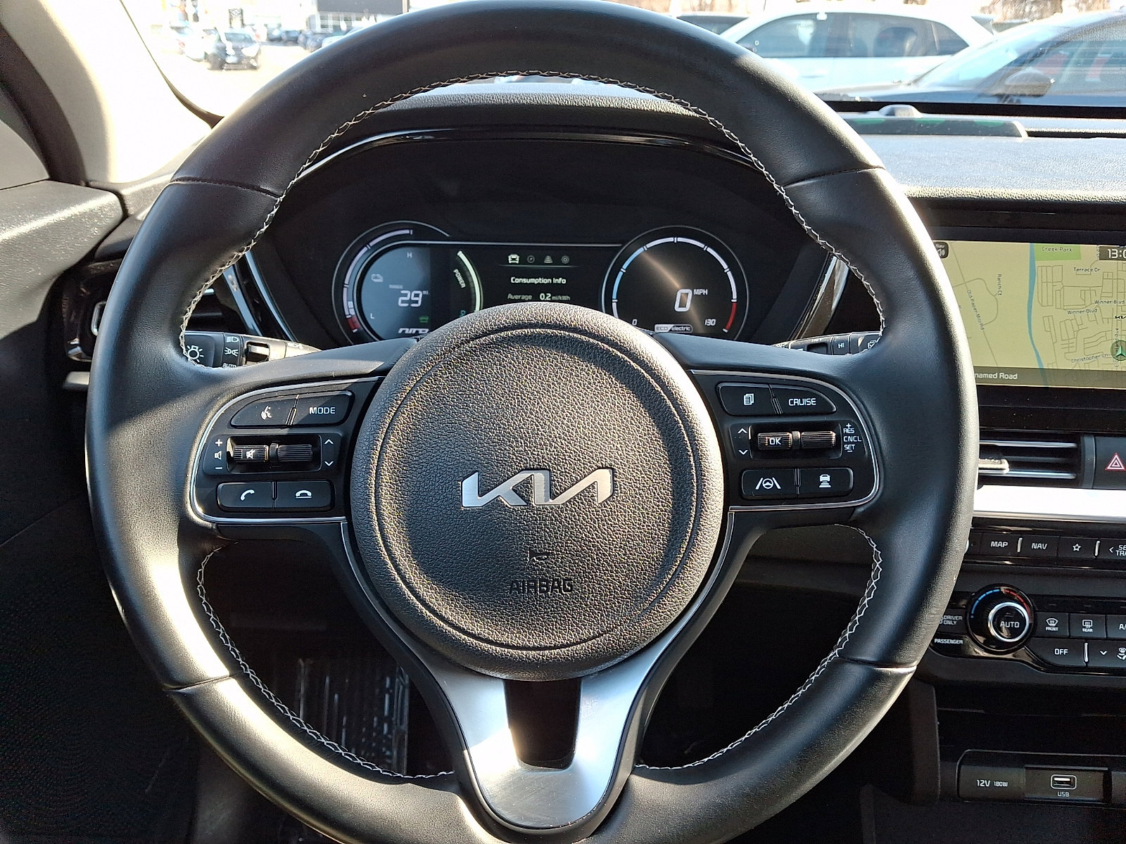 Certified 2022 Kia Niro EX image 18