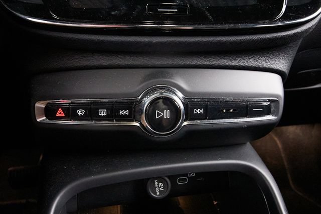 Used 2023 Volvo C40 P8 Recharge Plus AWD/4WD image 14