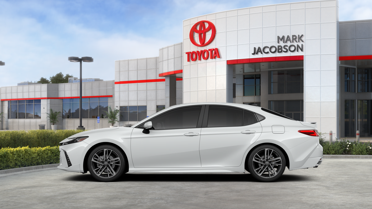 New 2026 Toyota Camry XSE FWD image 4