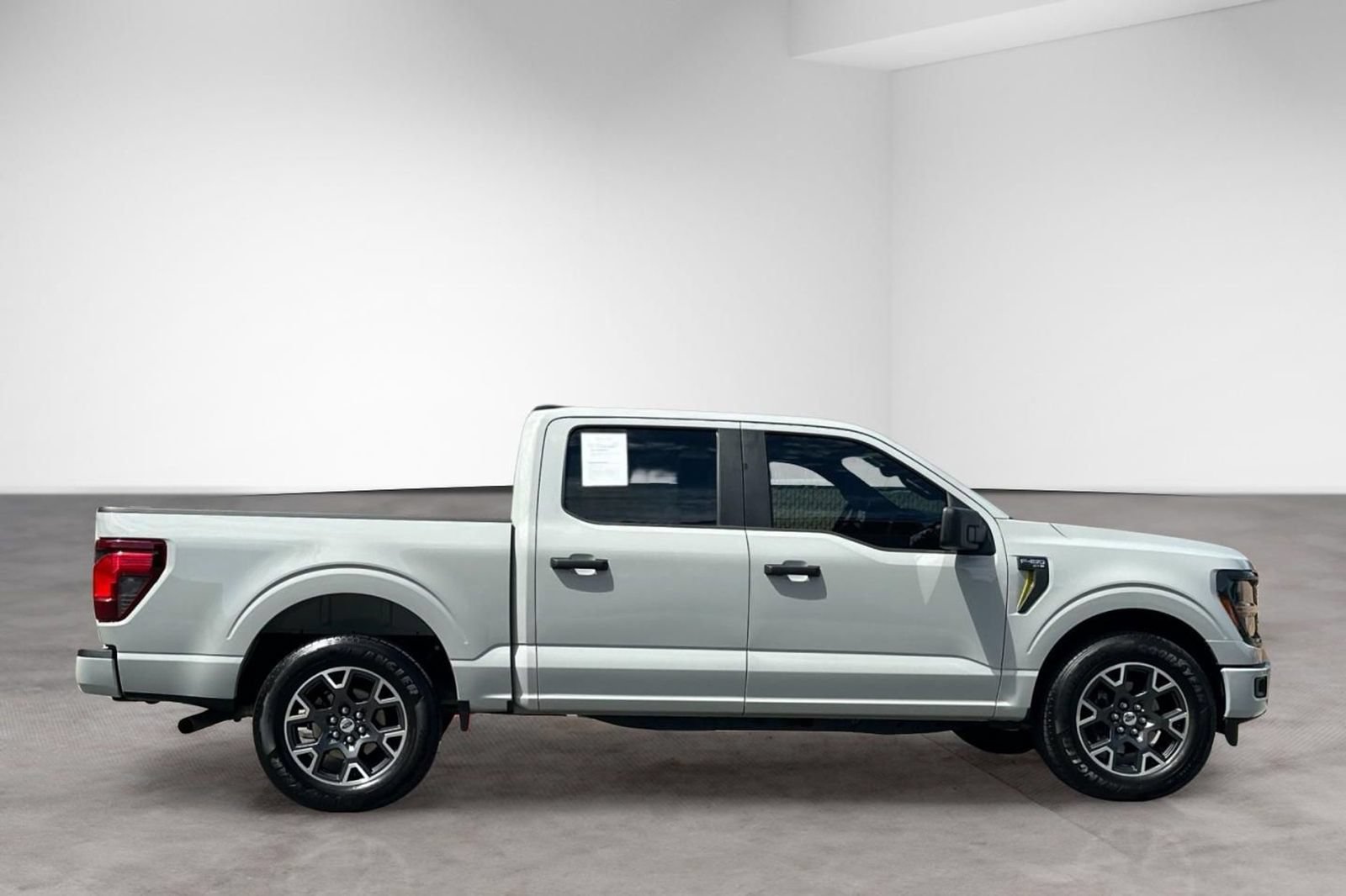 Used 2024 Ford F150 STX RWD image 7