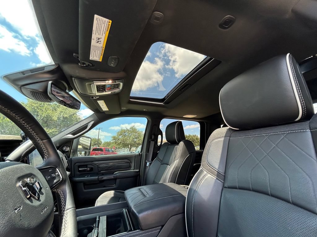Used 2025 RAM 3500 Limited AWD/4WD image 12