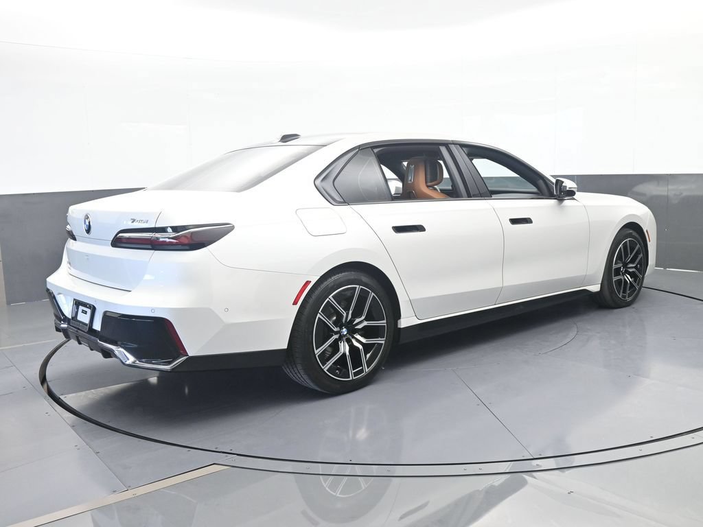 Used 2025 BMW 740i xDrive AWD/4WD image 6
