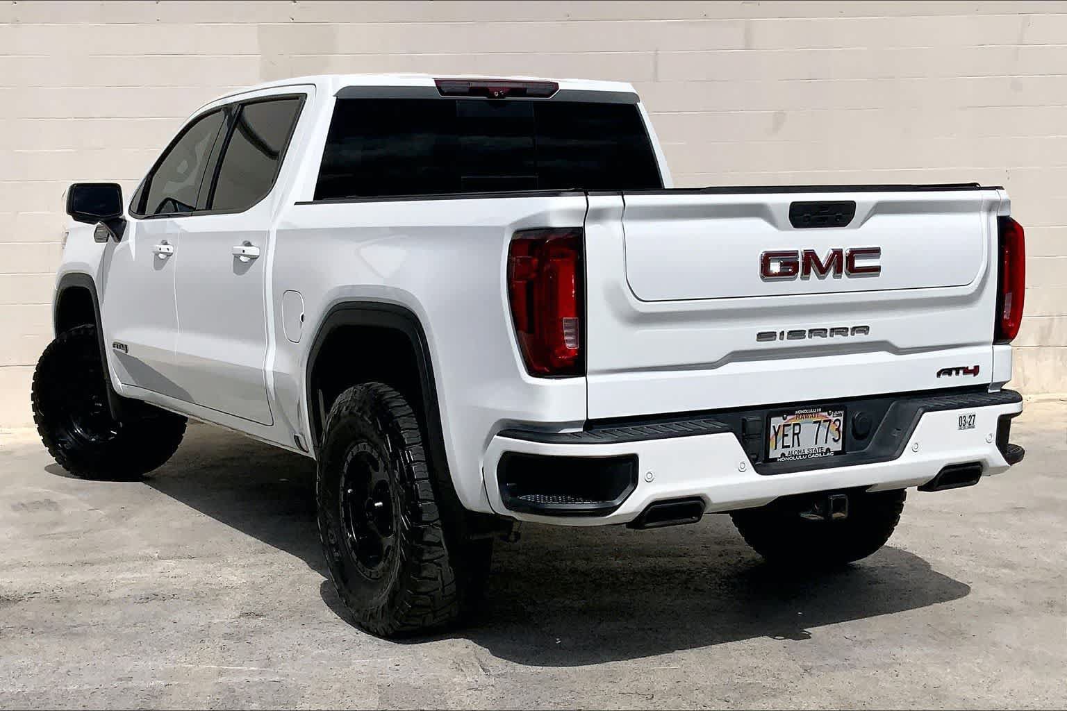 Used 2021 GMC Sierra 1500 AT4 w/ AT4 Value Package AWD/4WD image 4