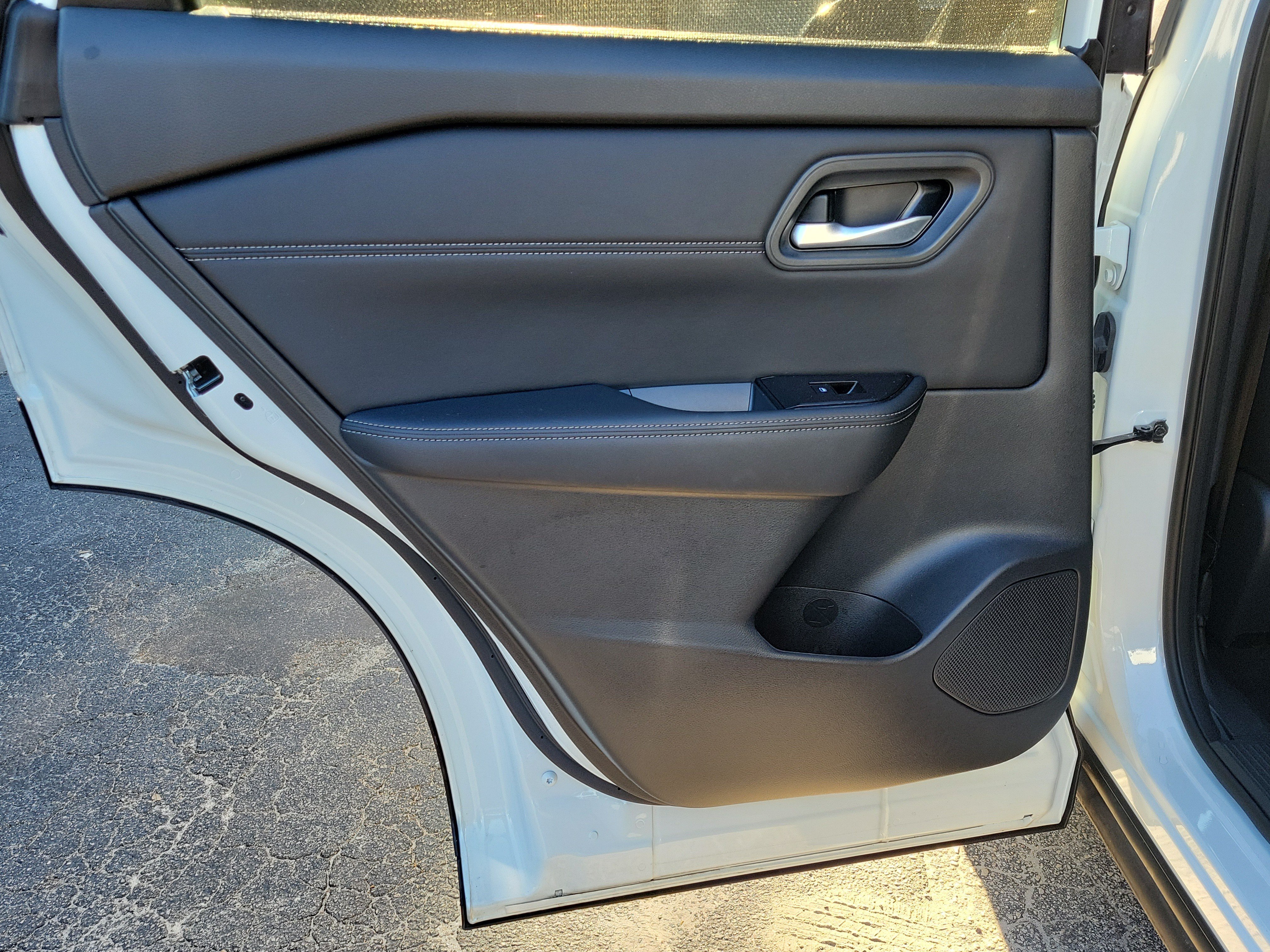 Certified 2024 Nissan Rogue SV w/ SV Premium Package FWD image 10