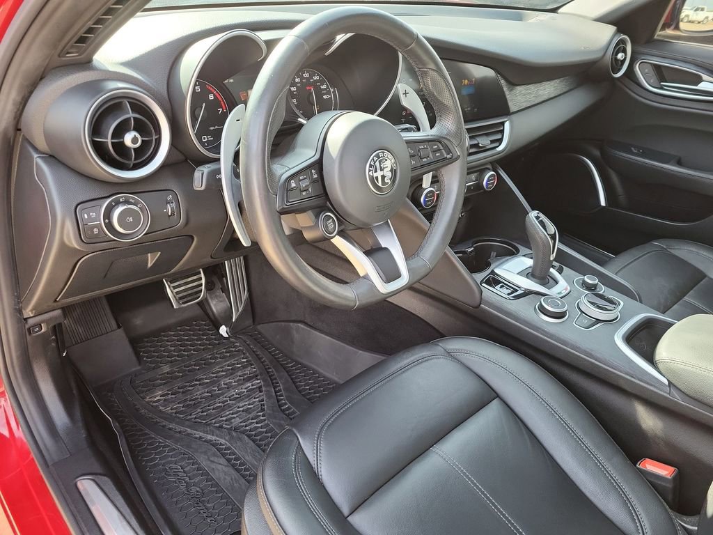 Used 2023 Alfa Romeo Giulia Sprint image 10