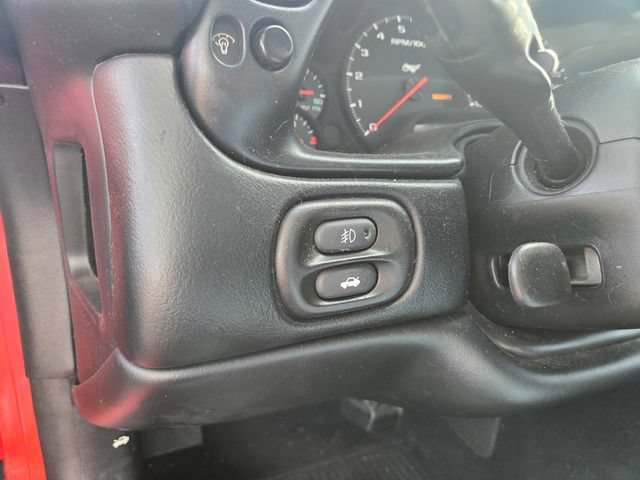 Used 2003 Chevrolet Corvette Convertible RWD image 15