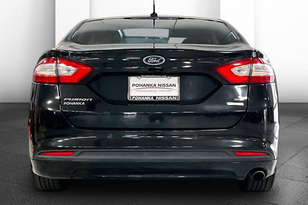 Used 2013 Ford Fusion SE image 3