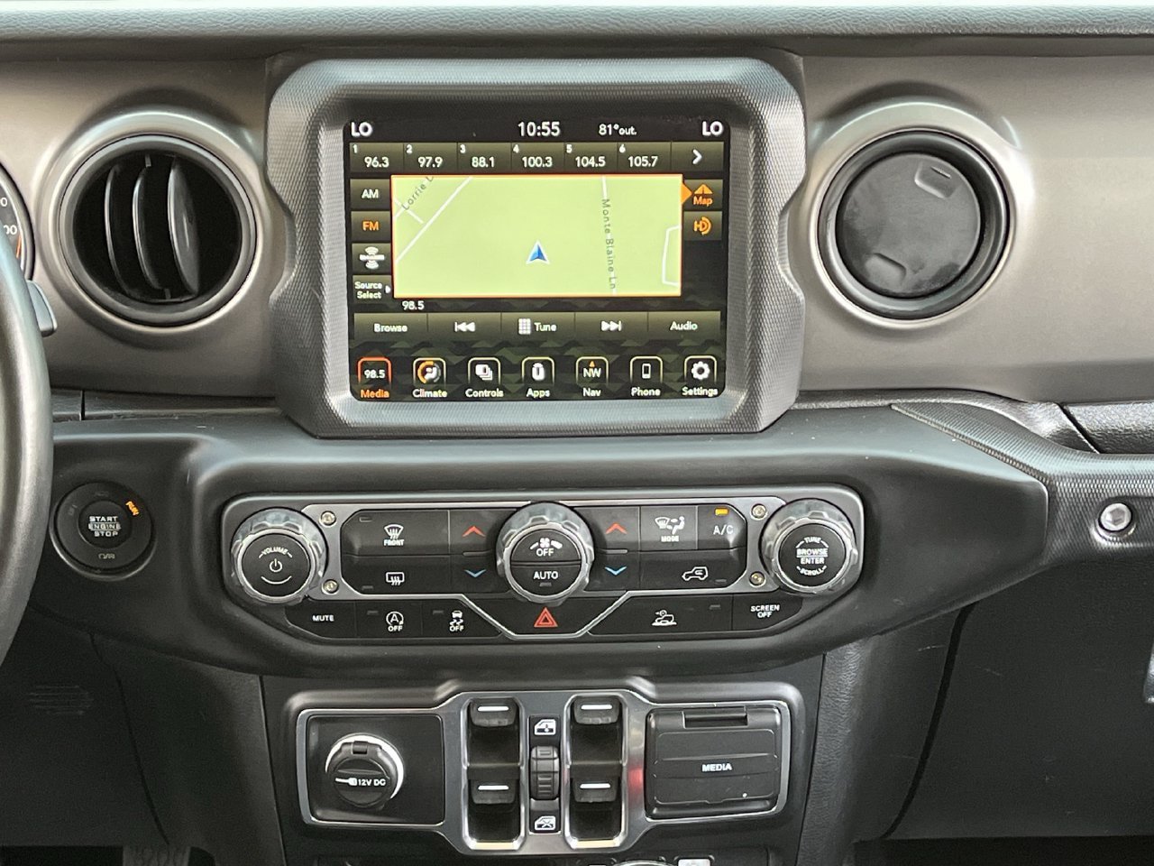 Used 2022 Jeep Wrangler Unlimited Sport AWD/4WD image 15