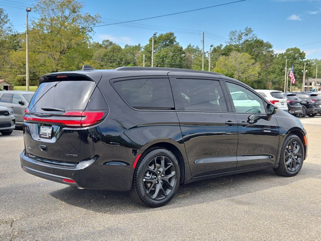 New 2026 Chrysler Pacifica Limited w/ S Appearance Package image 7