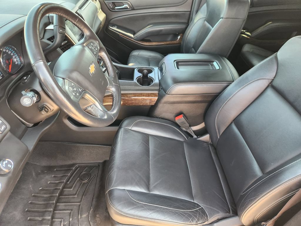 Used 2020 Chevrolet Suburban LT w/ Texas Edition Package AWD/4WD image 13