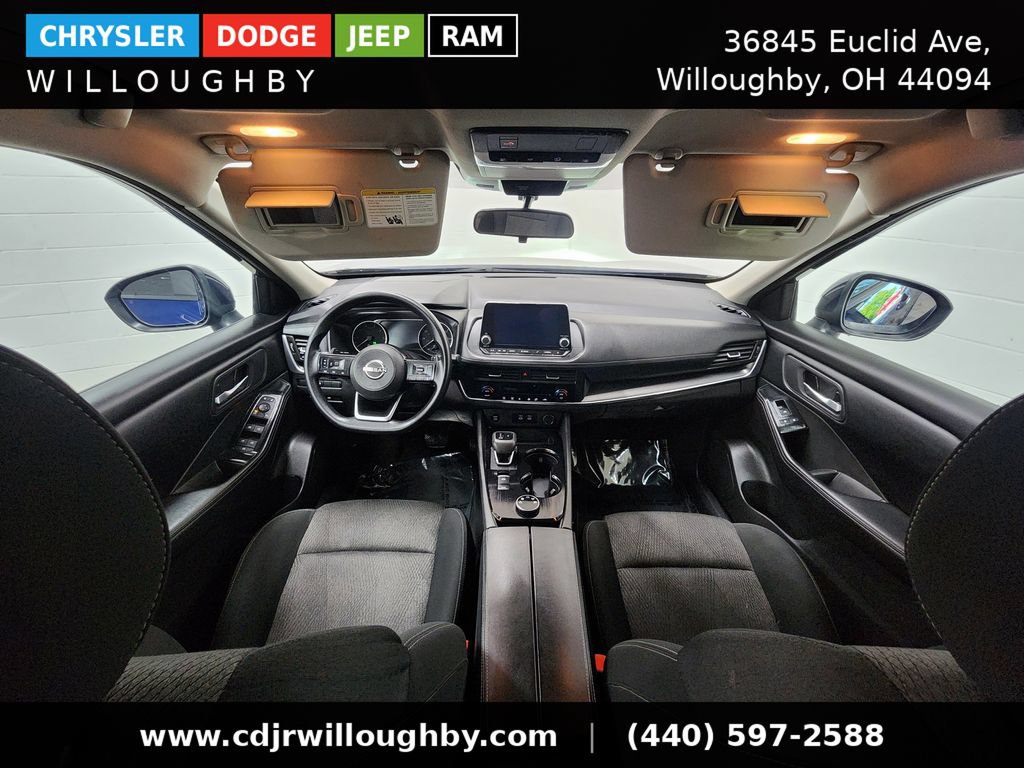Used 2024 Nissan Rogue SV AWD/4WD image 30
