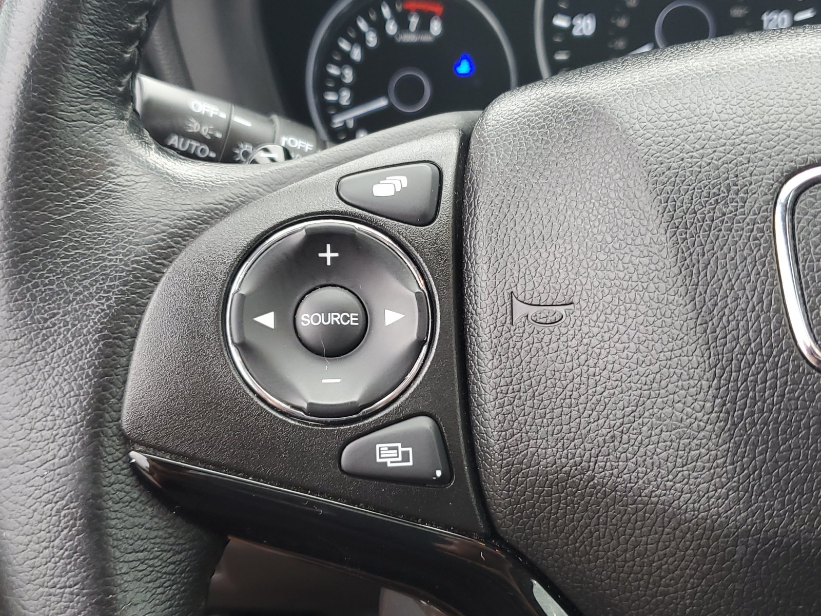 Used 2016 Honda HR-V EX-L image 24