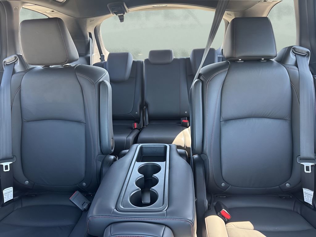 Used 2025 Honda Odyssey Sport-L image 13