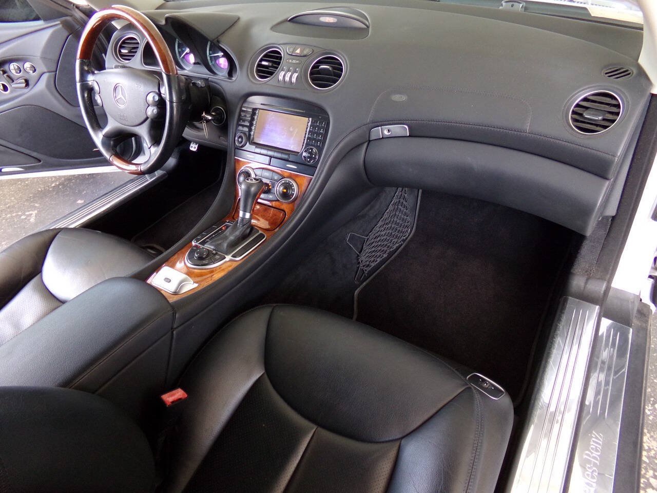 Used 2007 Mercedes-Benz SL 550 image 19