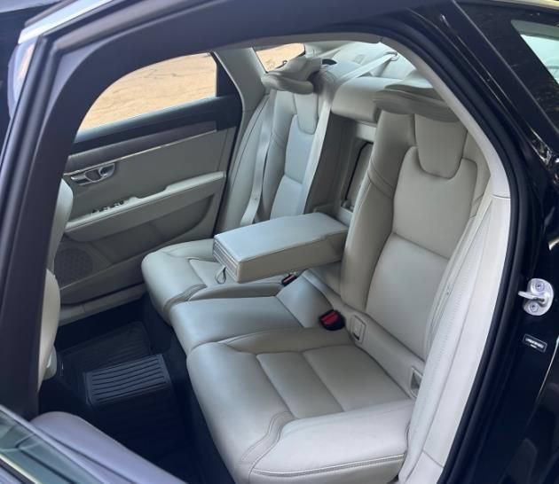 Used 2024 Volvo S90 T8 Ultimate AWD/4WD image 6