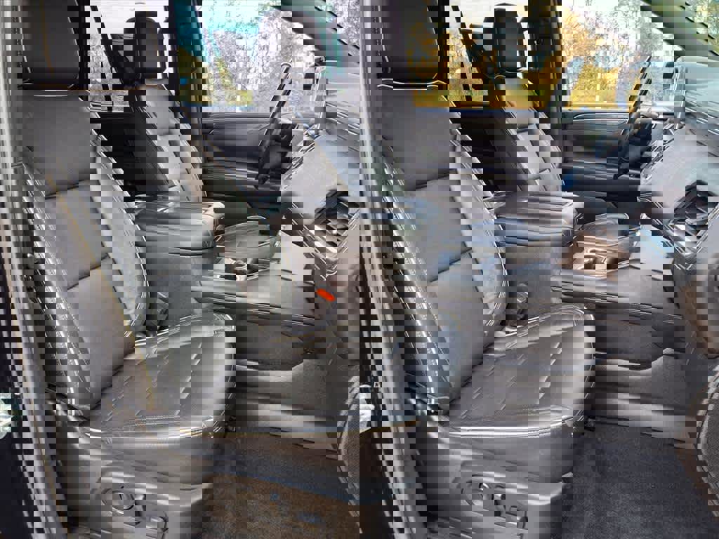 Used 2021 GMC Yukon SLT w/ SLT Luxury Plus Package image 9