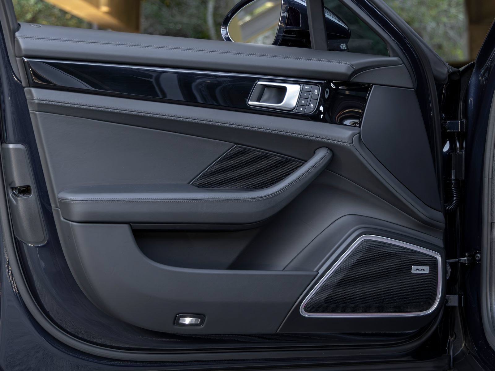 Certified 2022 Porsche Panamera 4S AWD/4WD image 22