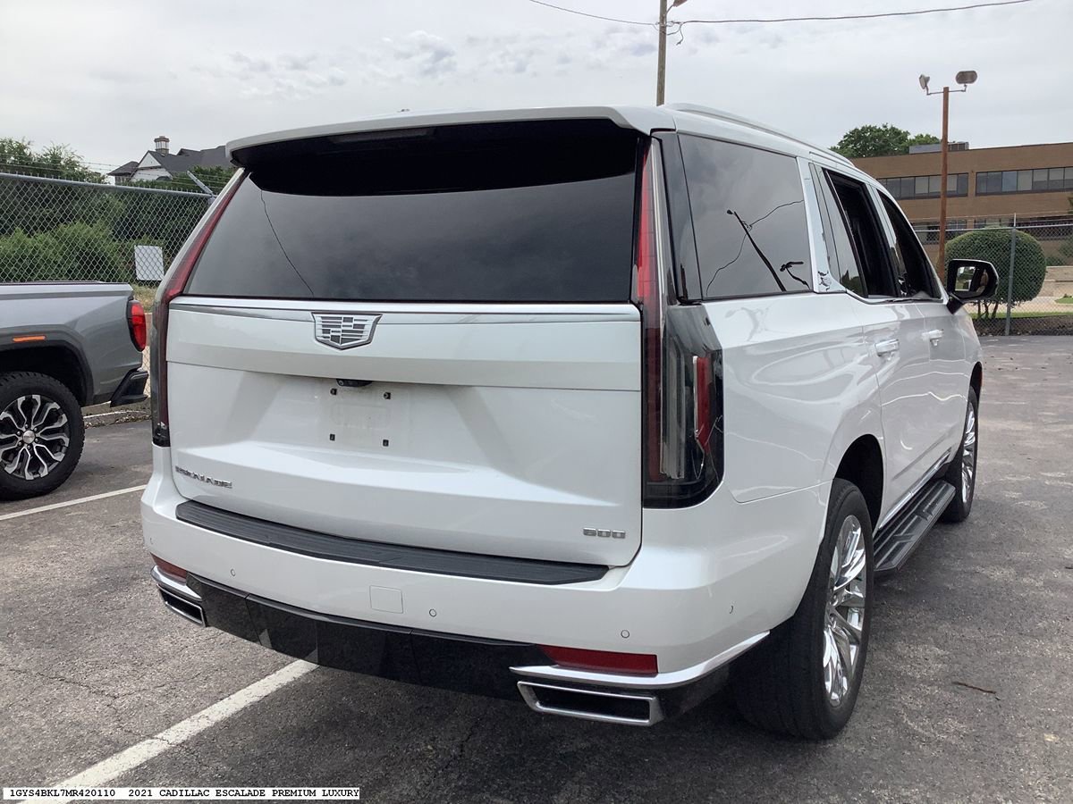 Used 2021 Cadillac Escalade Premium Luxury w/ LPO, Radiant Package AWD/4WD image 5