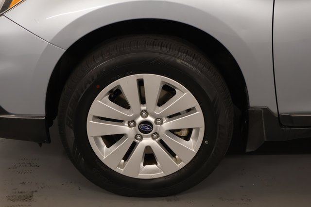 Used 2017 Subaru Outback 2.5i Premium w/ Popular Package #2 AWD/4WD image 7