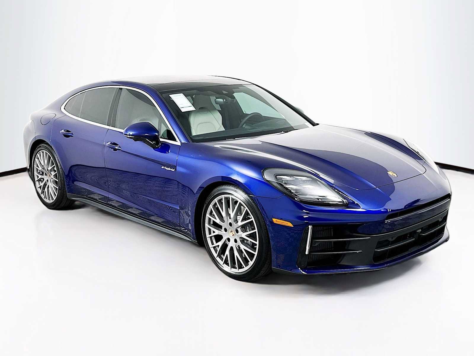 New 2026 Porsche Panamera 4 image 7