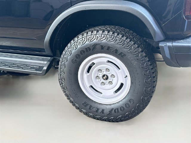 New 2026 Ford Bronco Heritage Edition AWD/4WD image 4