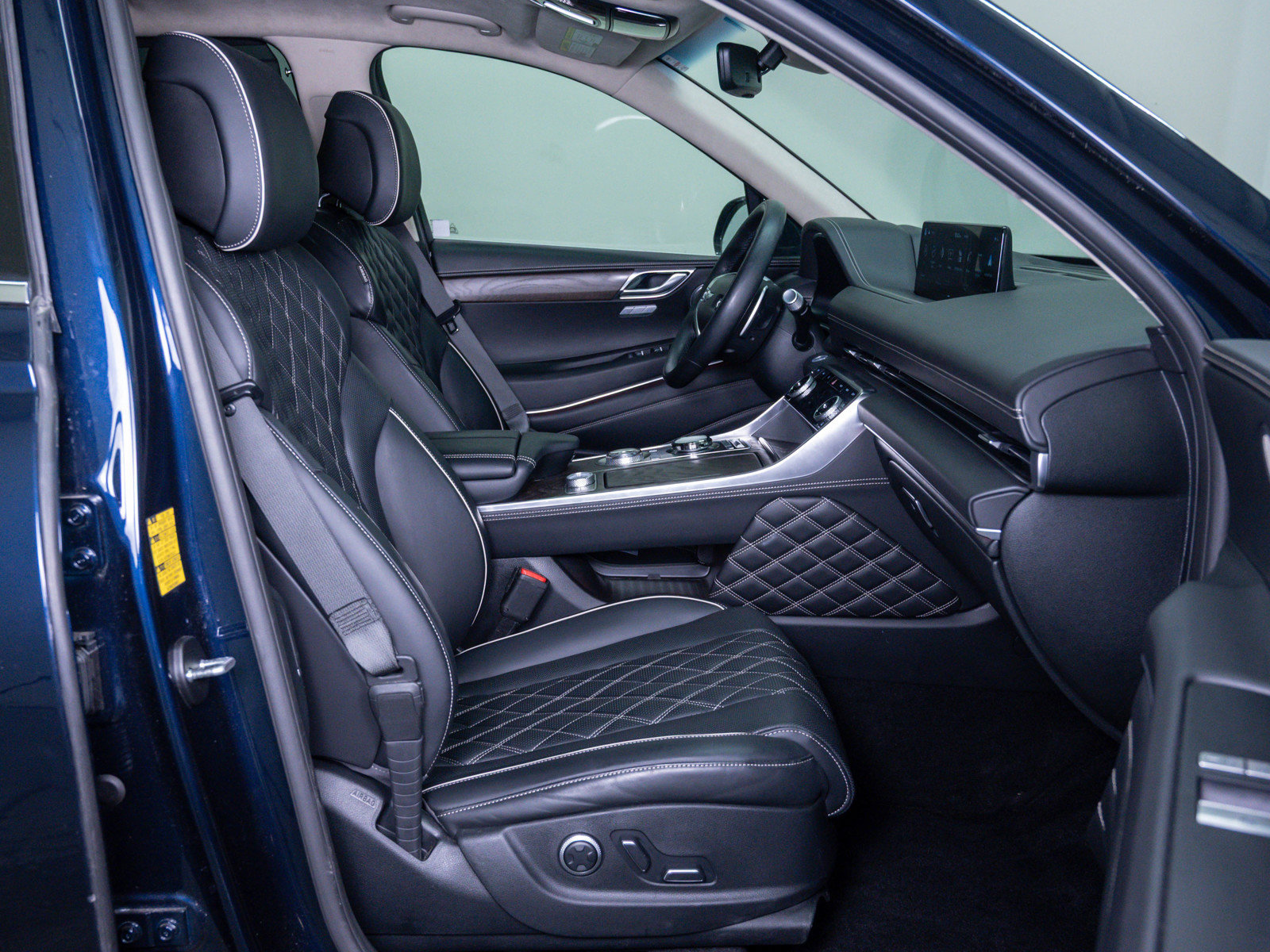 Used 2023 Genesis GV80 3.5T Prestige w/ Prestige Package image 11