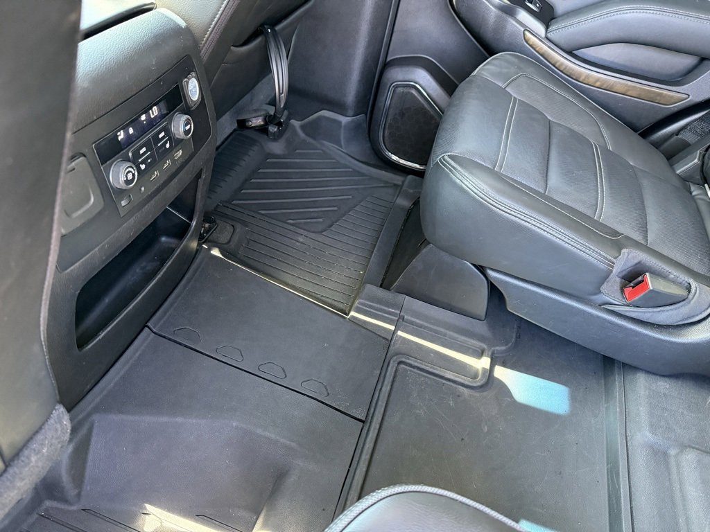 Certified 2018 GMC Yukon Denali w/ Denali Ultimate Package image 36