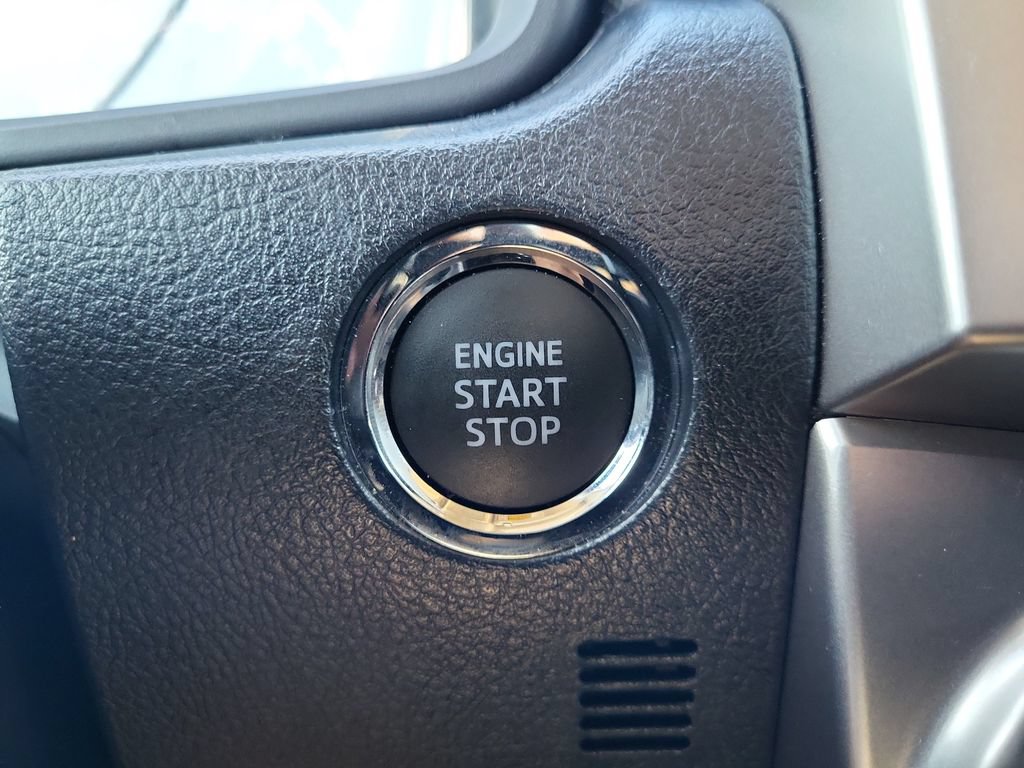 Used 2022 Toyota 4Runner SR5 AWD/4WD image 32