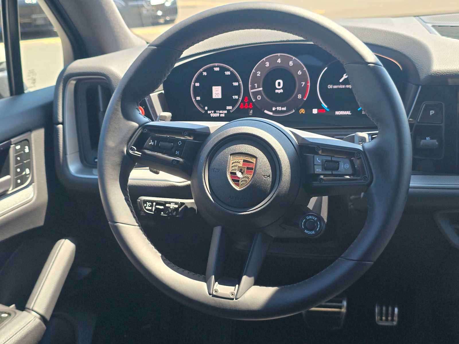 Used 2025 Porsche Cayenne S AWD/4WD image 19