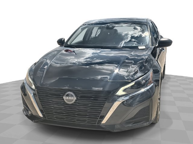 Used 2025 Nissan Altima 2.5 SV