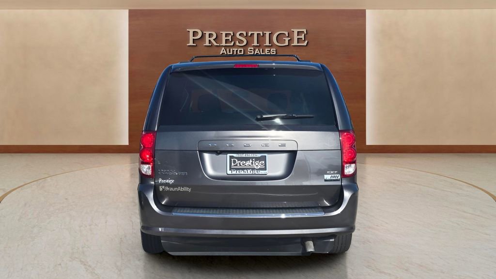 Used 2020 Dodge Grand Caravan SXT image 19