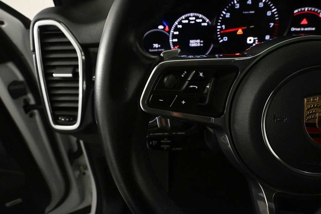 Used 2020 Porsche Cayenne AWD/4WD image 10