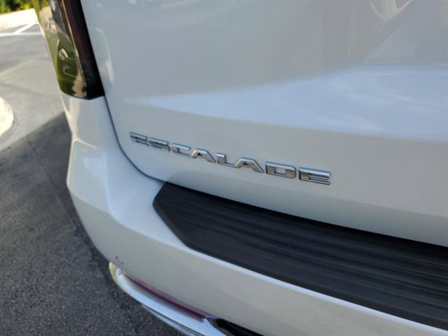 Certified 2024 Cadillac Escalade Luxury RWD image 30